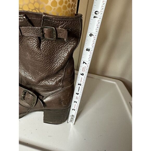 Frye 76295 Vera Short Engineer Motorcycle Brown Belted Leather Boots Womens 6 B - Picture 9 of 10